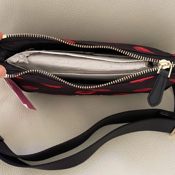 ❣️🎉HOST PICK🎉❣️Kate Spade The Little Better Sam Kisses Crossbody Bag Black/Red - Picture 6 of 11